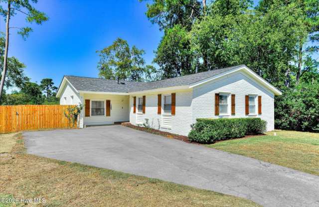 1209 Azalea Drive Gallery 1