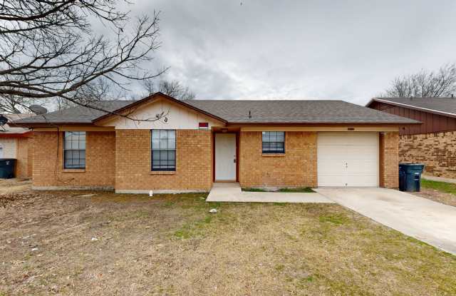 REMODELED 3 bedroom, 1.5 bath, 1 car garage home minutes away from the airfield! photos photos