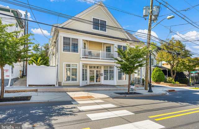 152 WITHERSPOON Street Gallery 1