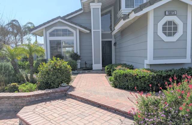 15073 CORNFLOWER CT FONTANA, 92336  (4 BED / 3 BATH) photos photos