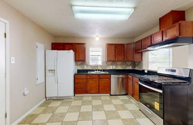 1724 Boardwalk Ct Gallery 4