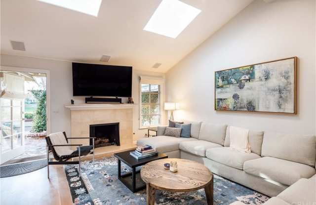 29 Sausalito Circle W Gallery 2
