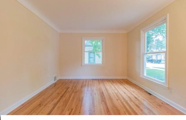 3346 Polk St Ne - 3346 Polk Street Northeast, Minneapolis, MN 55418