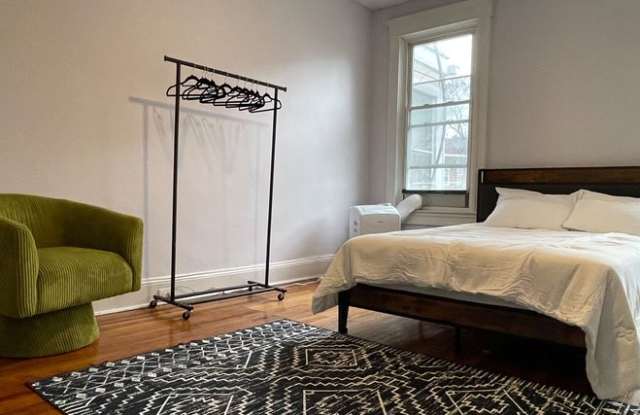 207 W 29th St photos photos