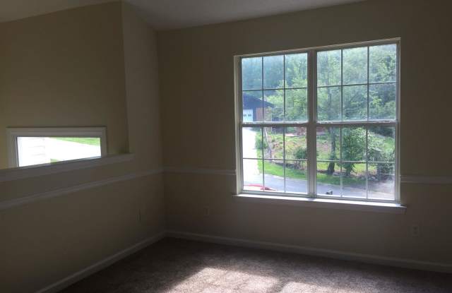 1492 Cedar Creek Dr Gallery 3