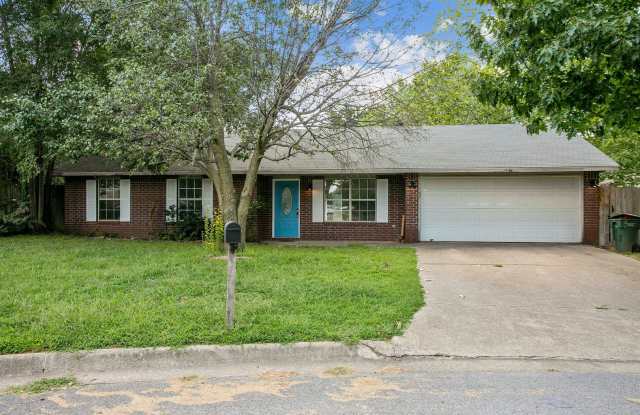 Ready for move in this November! Beautifully Renovated 3/2 Home for Rent. Gallery 1