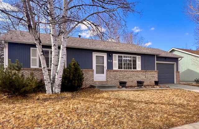 Great 3 bedroom 2 bath Ranch home with full finished basement, 1 car garage & large fenced backyard in Windsor, CO Gallery 1