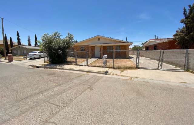 East El Paso 3 bed Refrig A/C photos photos