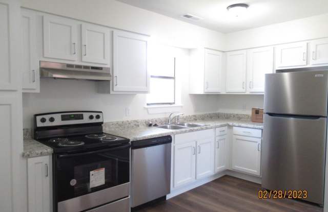 Newly Renovated- 2 bedroom, 2 bathroom apartment-Willow Run Apartments photos photos Newly Renovated- 2 bedroom, 2 bathroom apartment-Willow Run Apartments photos photos