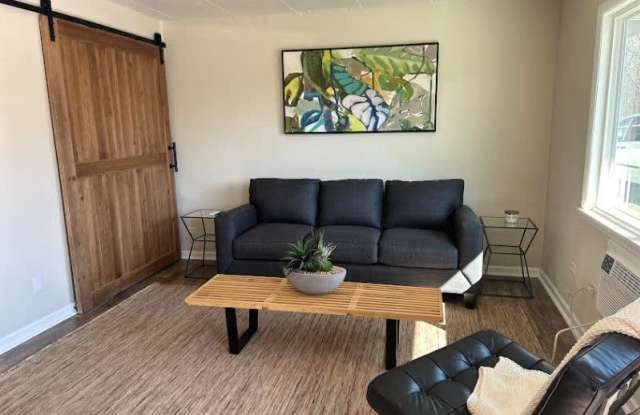 5001 Oberlin Ave 2 - 5001 Oberlin Avenue, Lorain, OH 44053