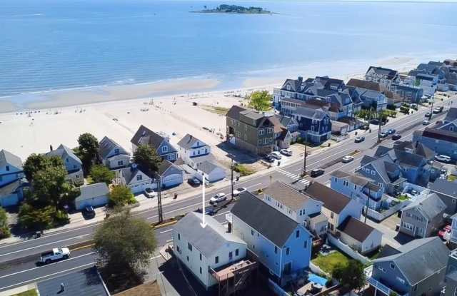 864 E Broadway photos photos