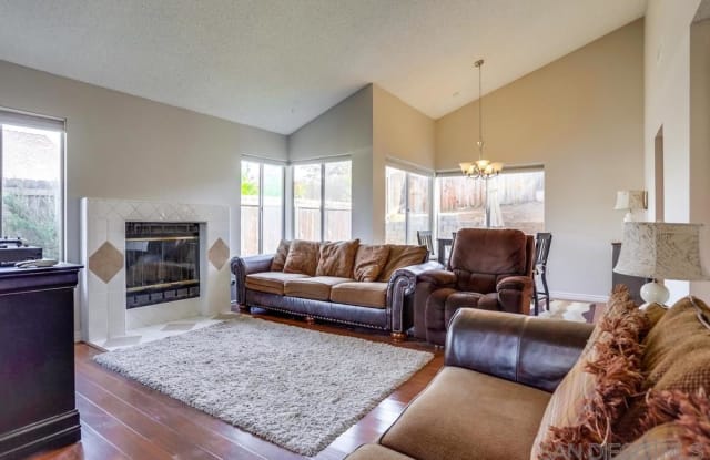 432 Placer Ave - 432 Placer Avenue, San Marcos, CA 92069