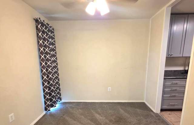 7320 DONNELL Place Gallery 3