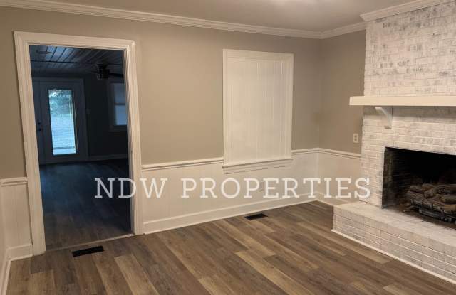 3408 Greenbriar Dr photos photos