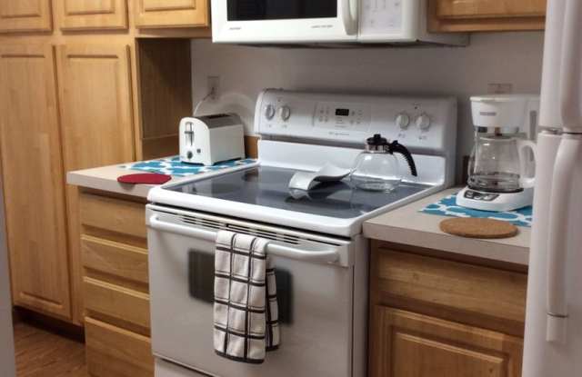 Cowen Park Apartments Gallery 3