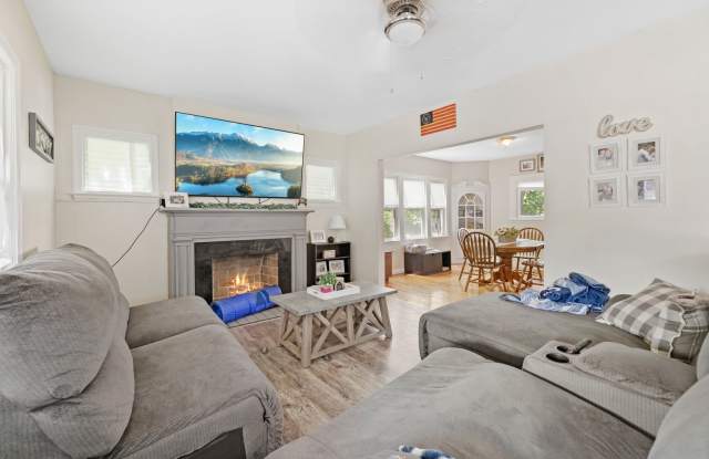 West Akron 3BR with Porch & Off‑Street Parking Gallery 4