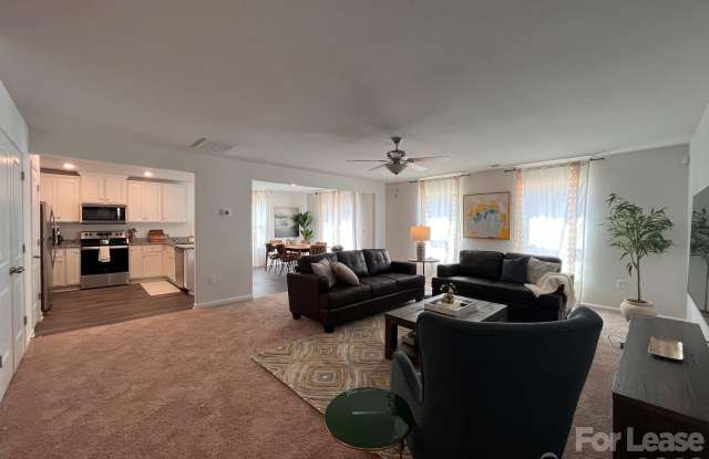 557 Belcaro Drive Gallery 4