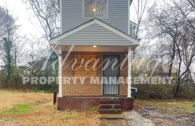 Newly Renovated Home In Castle Heights photos photos