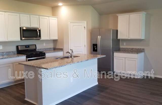 3206 Roman Circle Gallery 4