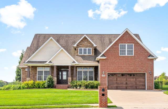 Pet Friendly Four Bedroom off Exit 8! photos photos