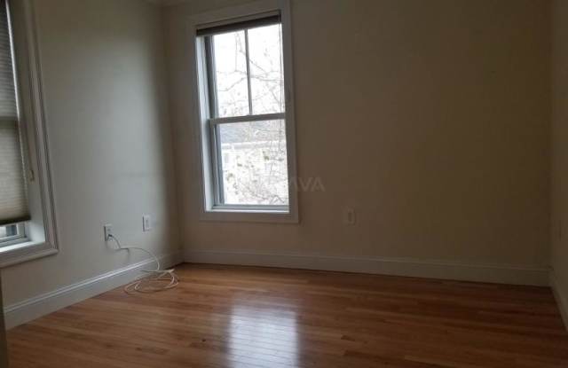34 Fellsway W - 34 Fellsway West, Somerville, MA 02145