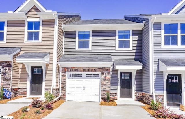 317 Hunt Glenn Court - 317 Hunt Glenn Court, Greenville County, SC 29650