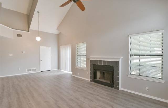 802 Hillbrooke Drive Gallery 3