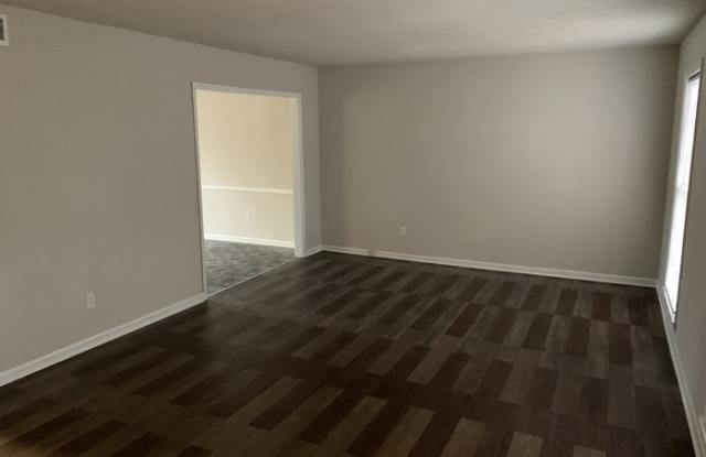 1066 Eaglewood Avenue Gallery 2
