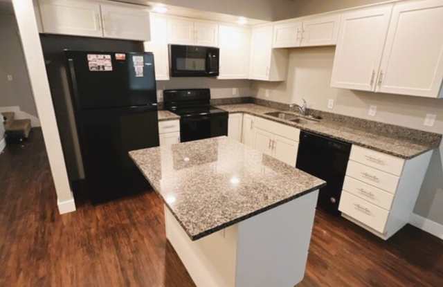 387 S 480 W photos photos