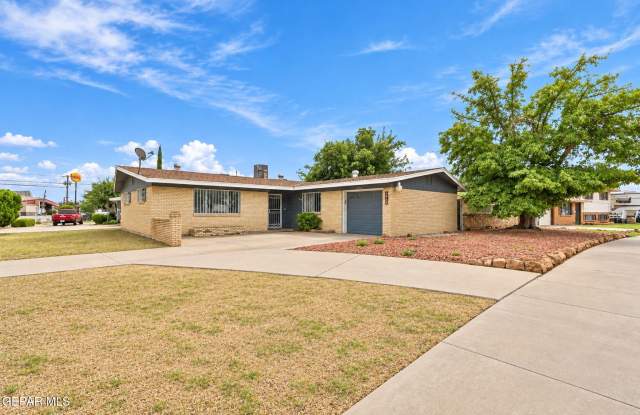 5200 RAINTREE Avenue Gallery 1