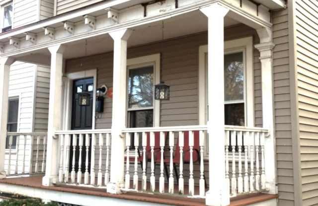 120 Van Dam Street photos photos