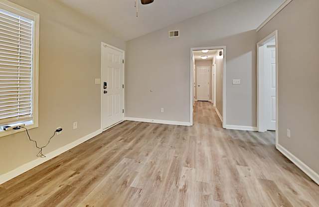 57 Wayfaring Drive Gallery 3
