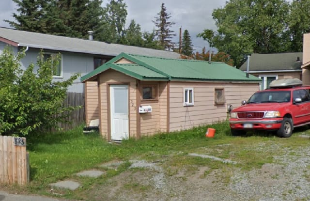525 Price St - 525 Price Street, Anchorage, AK 99508