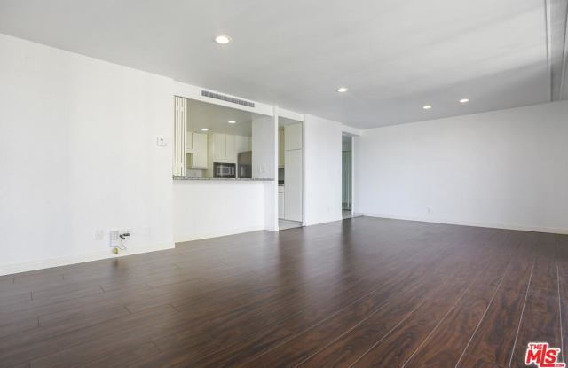 2170 CENTURY Gallery 3