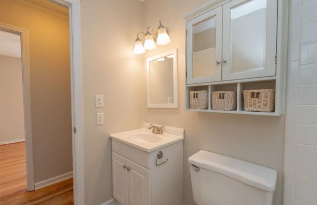 BRICK RANCH HOUSE located in South Augusta Gallery 3