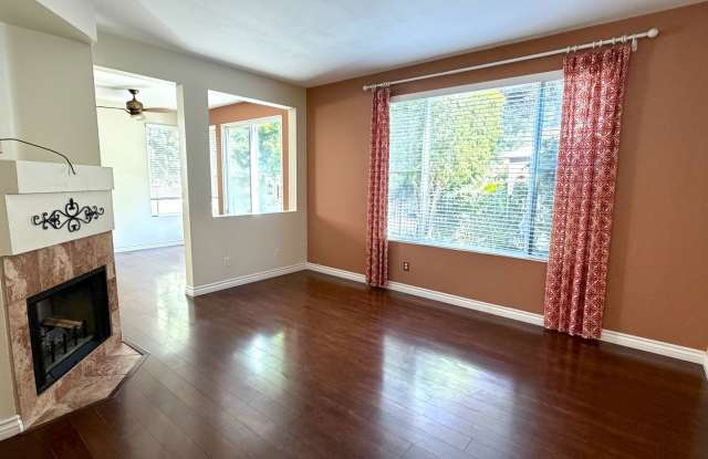 Rare Discovery Hills Gem – 3 Bedroom Home with Serene Backyard Oasis Gallery 3