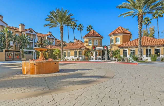 1950 Camino De La Reina - 1950 Camino De La Reina, San Diego, CA 92108