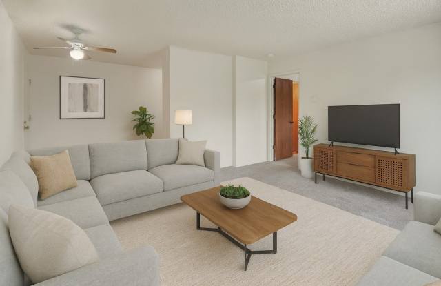 Rancho Tudor photos photos