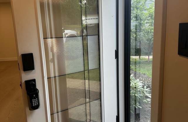2289 DOSINIA Court Gallery 2
