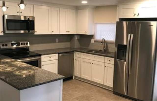 418 9th Street W Gallery 3