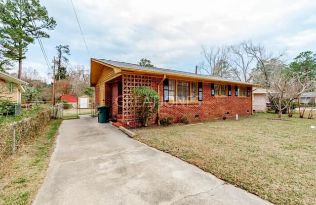 2378 Center Street - 2378 Center Street, Columbia, SC 29204