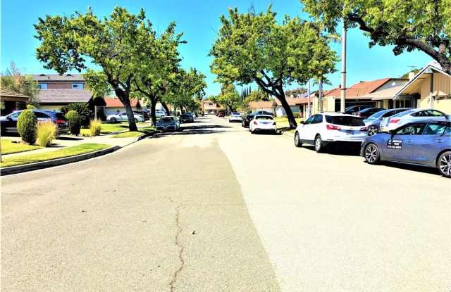 13157 SEMORA Place Gallery 3