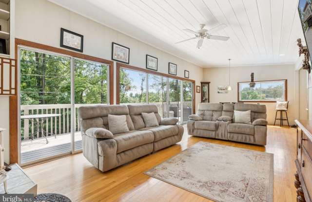 1816 WOODS RD photos photos