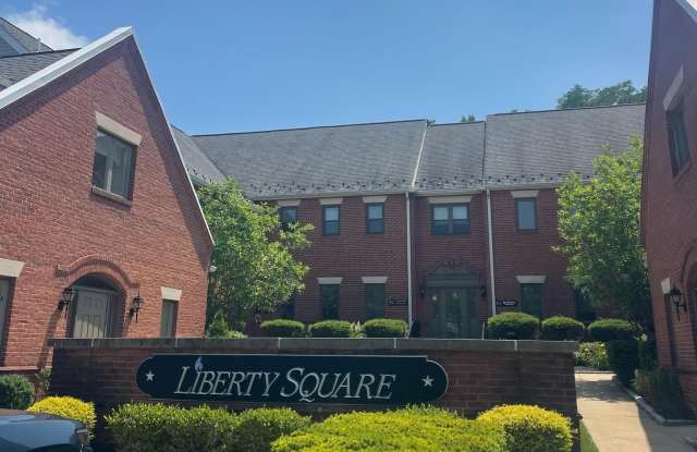 270 W LANCASTER Avenue unit: E1 photos photos