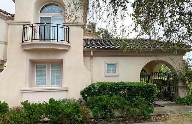325 Briar Bluff Circle - 325 Briar Bluff Circle, Thousand Oaks, CA 91360