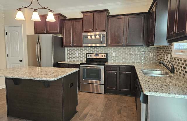 209 Lanier Pl Gallery 2