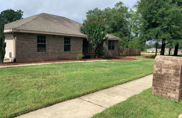4 bedroom in Lake Arthur Estates! Military Special! - 3202 Arthur Boulevard, Okaloosa County, FL 32536