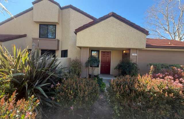 Beautiful 2 bed, 2 baths Summerplace townhome with community pool photos photos