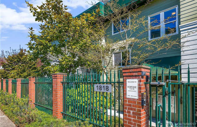 1Bd/1Ba Seattle Condo Gallery 1