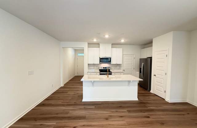 Mebane / Townhouse Gallery 4